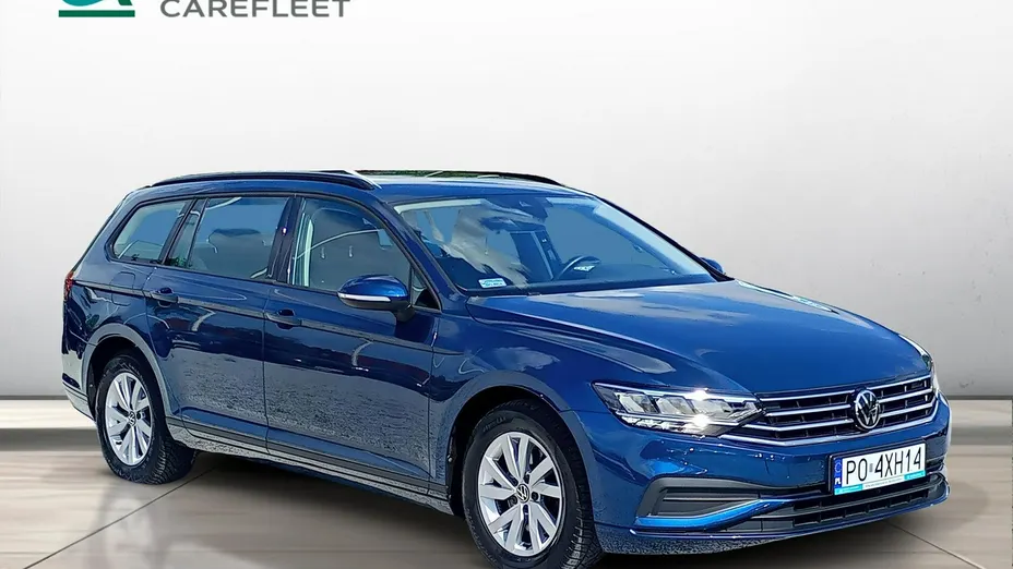 VOLKSWAGEN Passat -