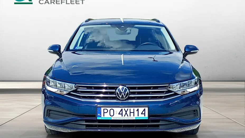 VOLKSWAGEN Passat -