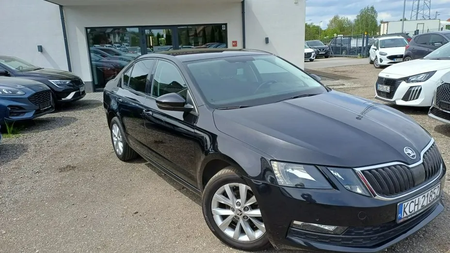 SKODA Octavia -