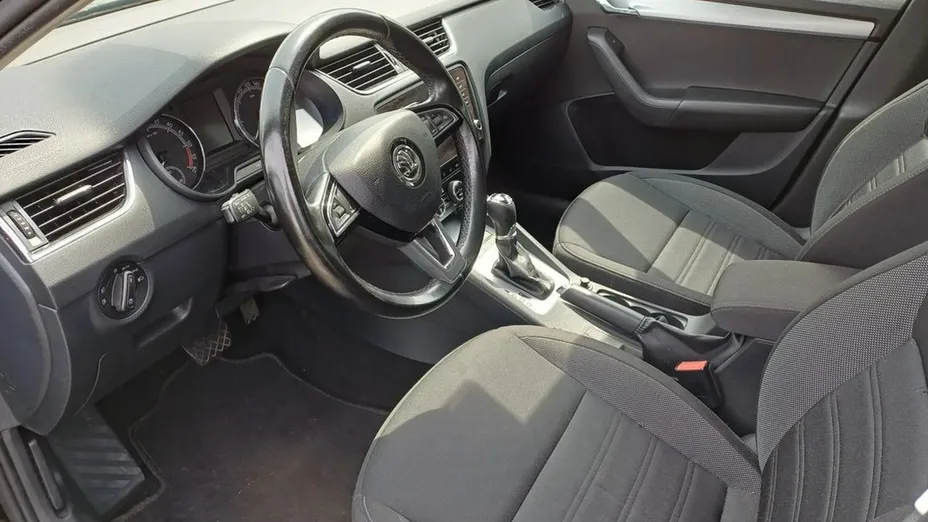 SKODA Octavia -