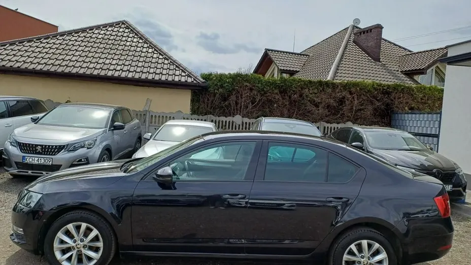 SKODA Octavia -
