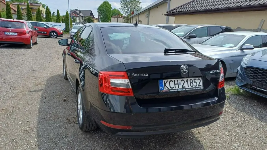 SKODA Octavia -