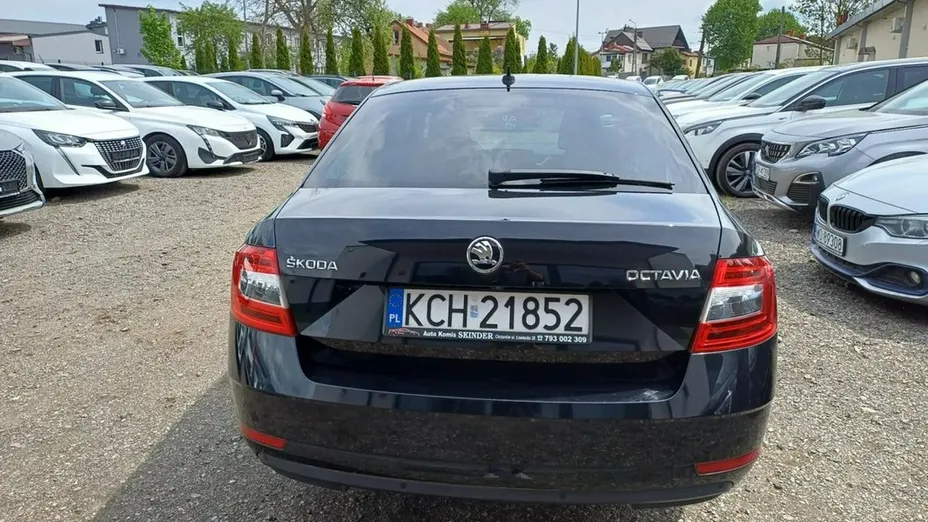 SKODA Octavia -