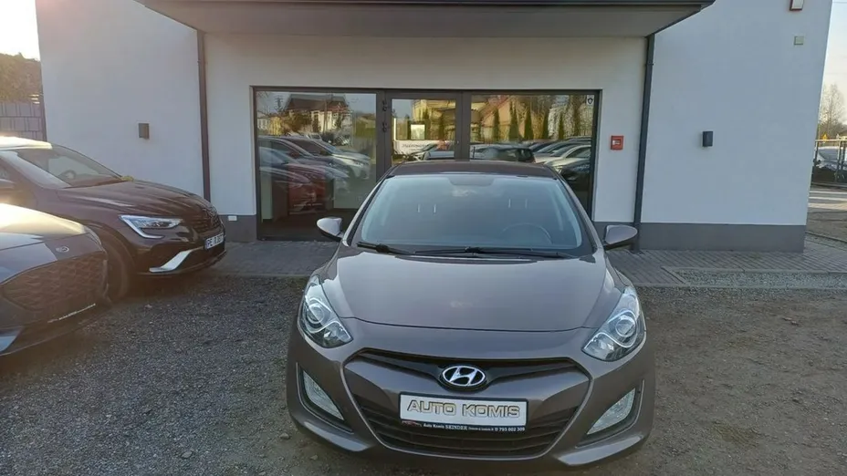 HYUNDAI i30 -
