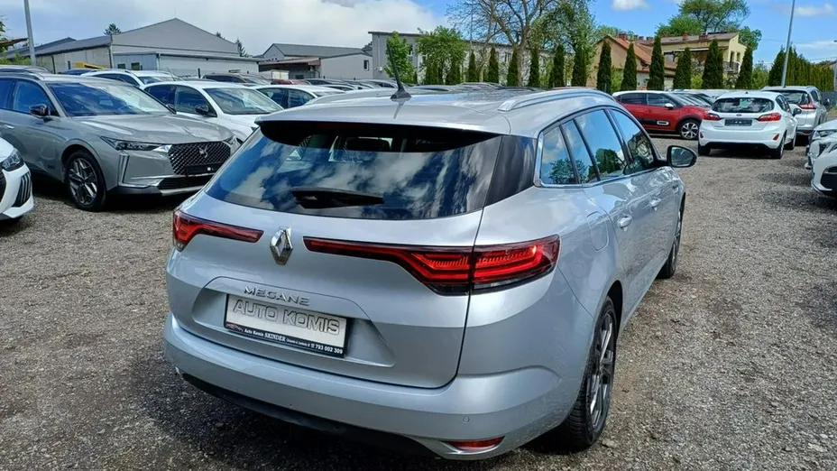 RENAULT Megane -