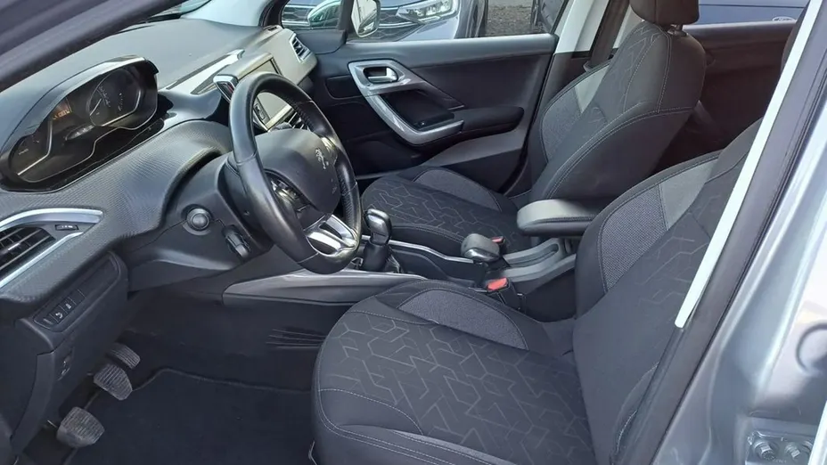 PEUGEOT 2008 -