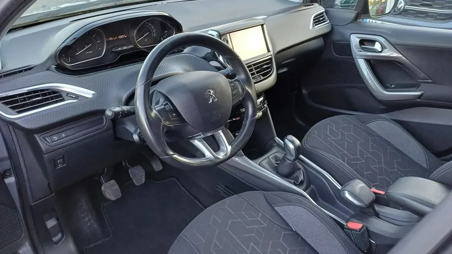 PEUGEOT 2008 -