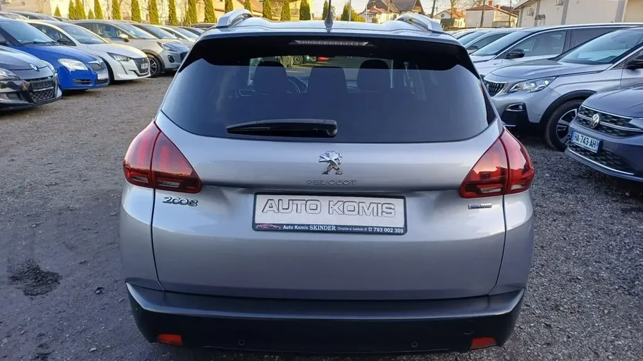 PEUGEOT 2008 -