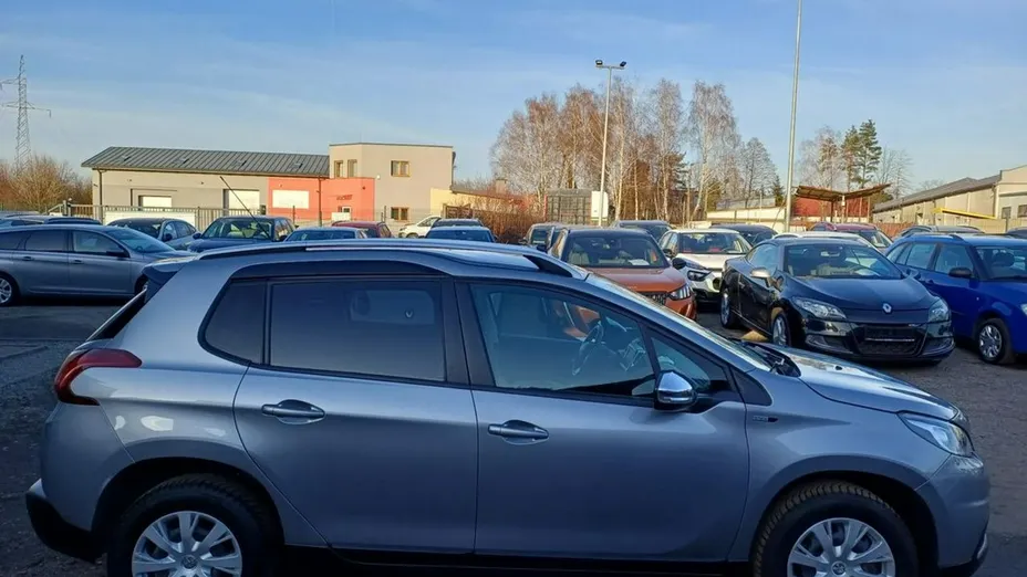 PEUGEOT 2008 -