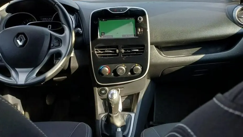RENAULT Clio -