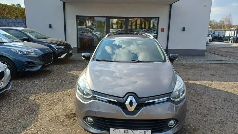 RENAULT Clio -