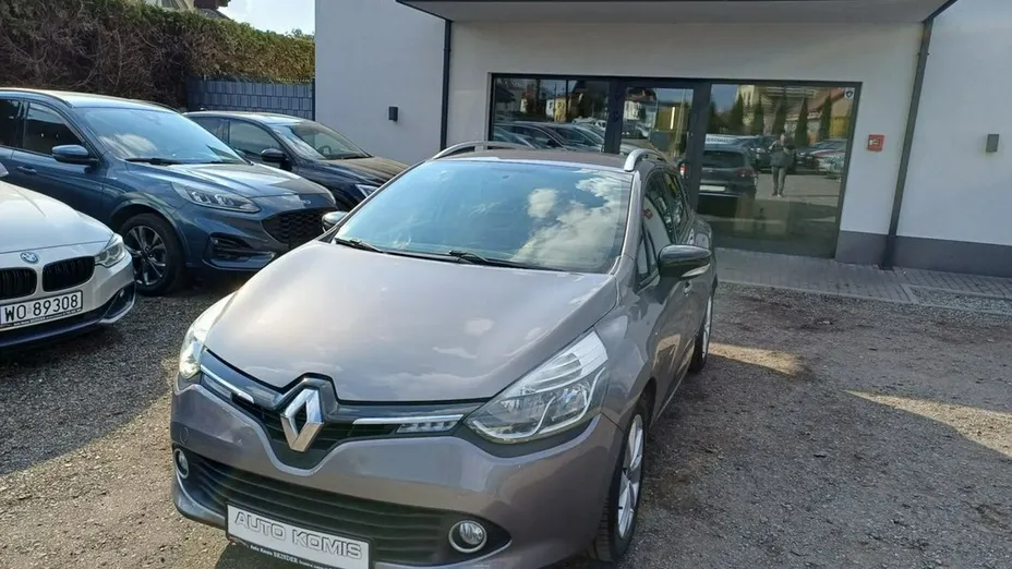 RENAULT Clio -