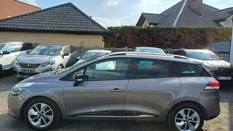 RENAULT Clio -