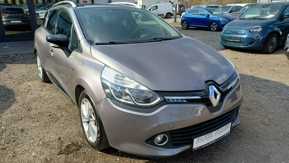 RENAULT Clio -