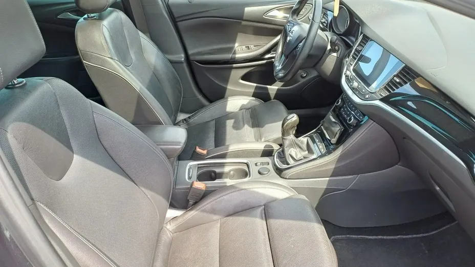 OPEL Astra -