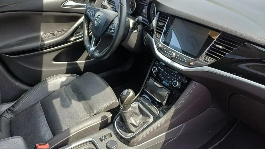 OPEL Astra -