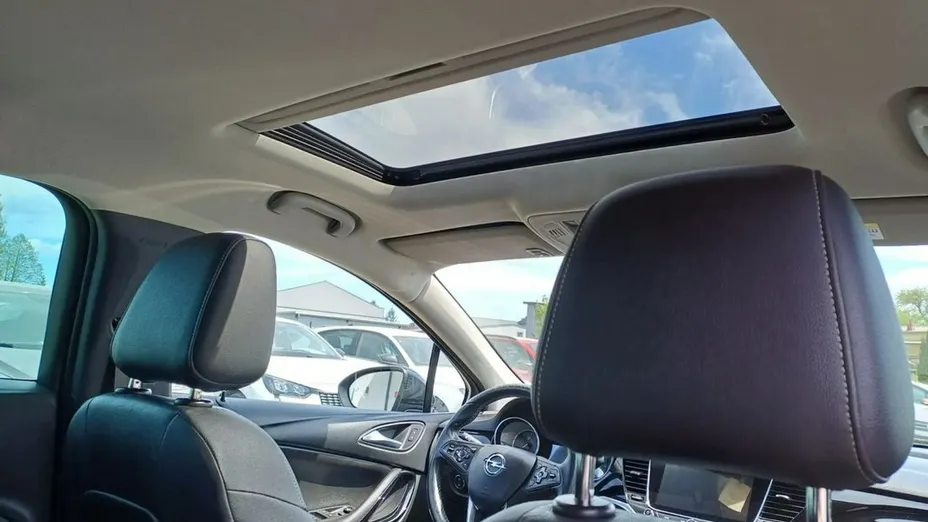 OPEL Astra -