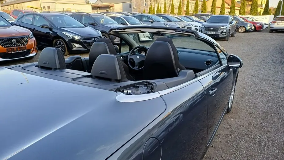 PEUGEOT 308 -