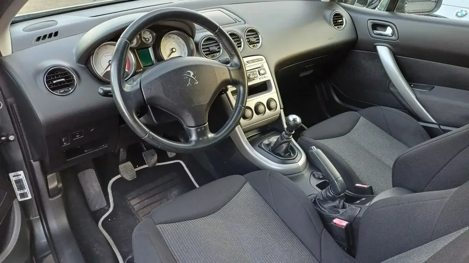 PEUGEOT 308 -