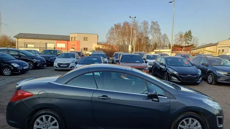 PEUGEOT 308 -