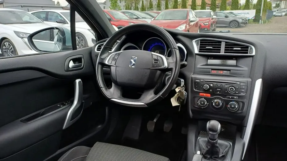 CITROEN DS4 -