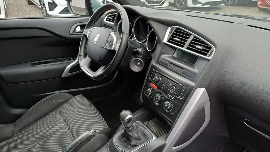 CITROEN DS4 -