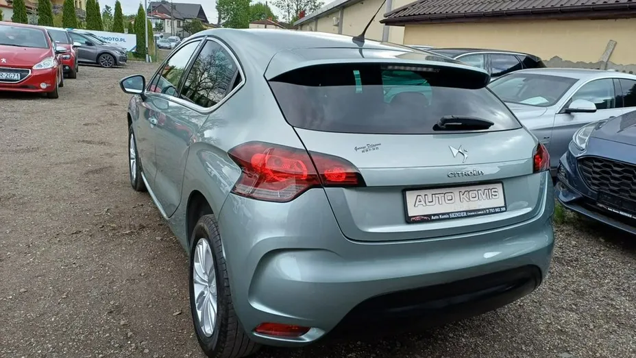 CITROEN DS4 -