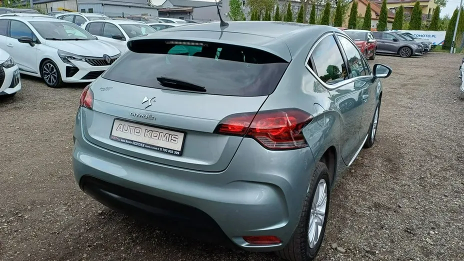 CITROEN DS4 -
