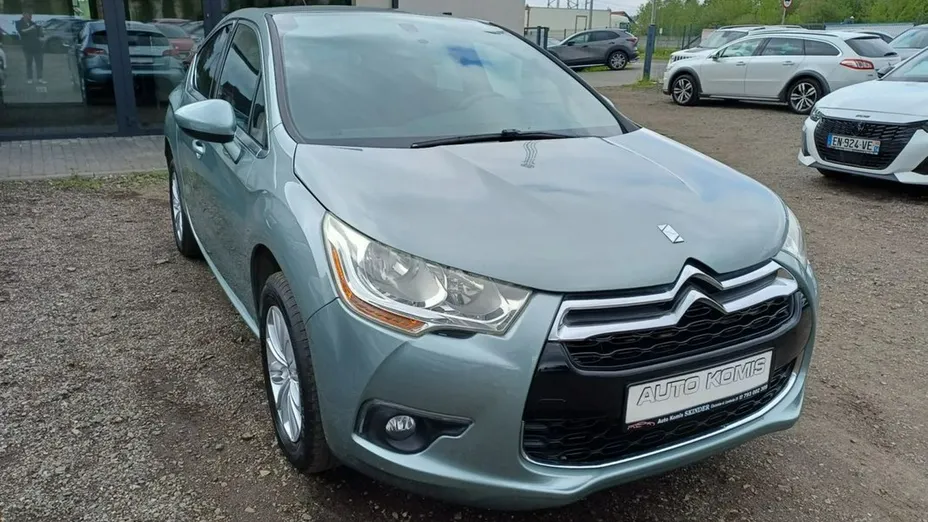 CITROEN DS4 -