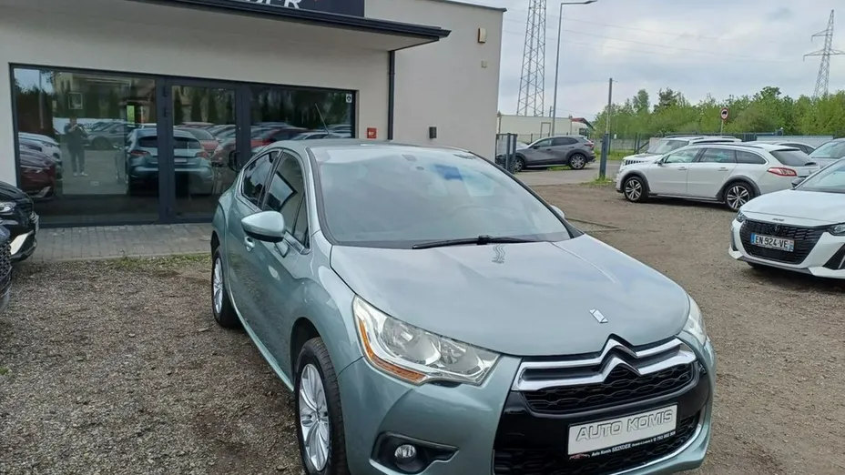 CITROEN DS4 -