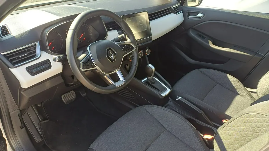 RENAULT Clio -