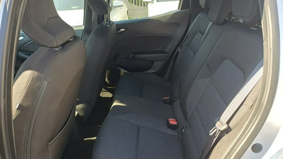 RENAULT Clio -