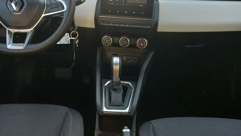 RENAULT Clio -