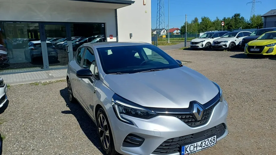 RENAULT Clio -