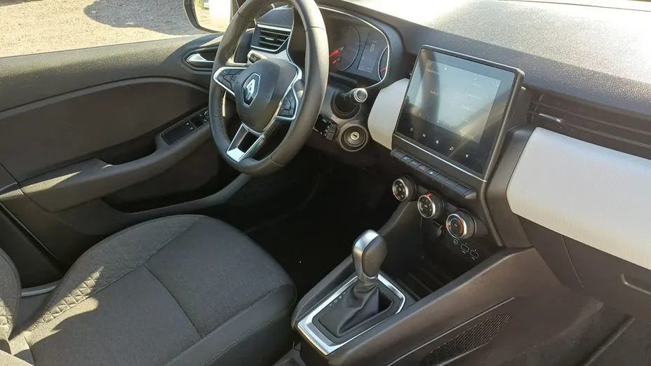 RENAULT Clio -