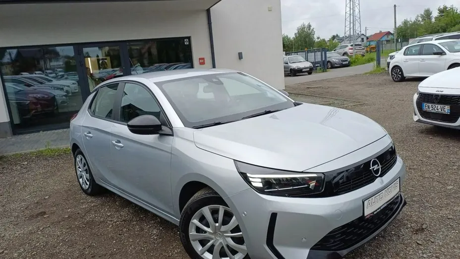 OPEL Corsa -