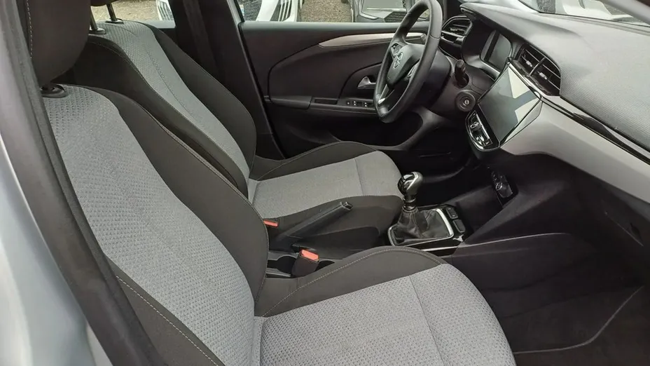 OPEL Corsa -