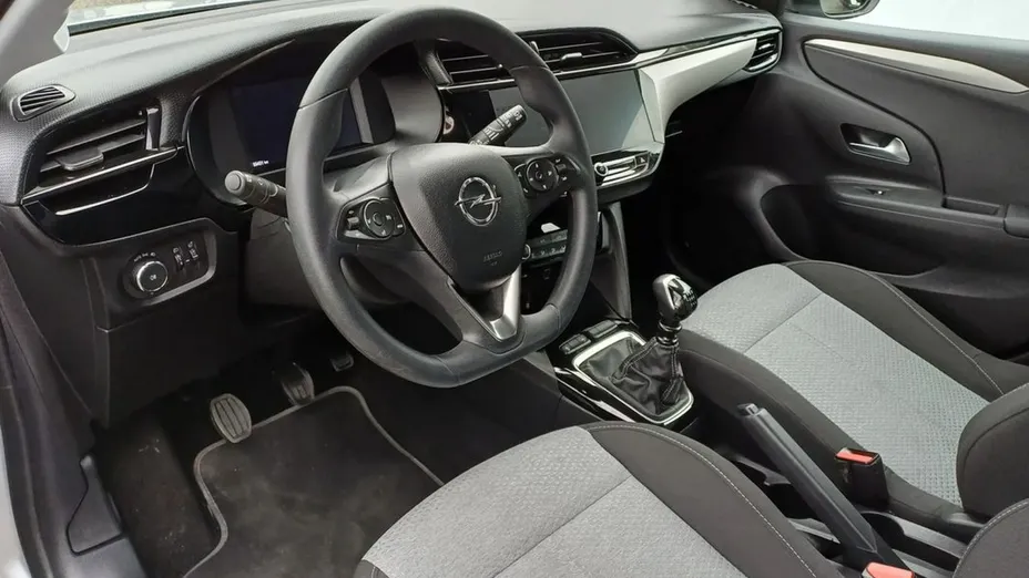 OPEL Corsa -
