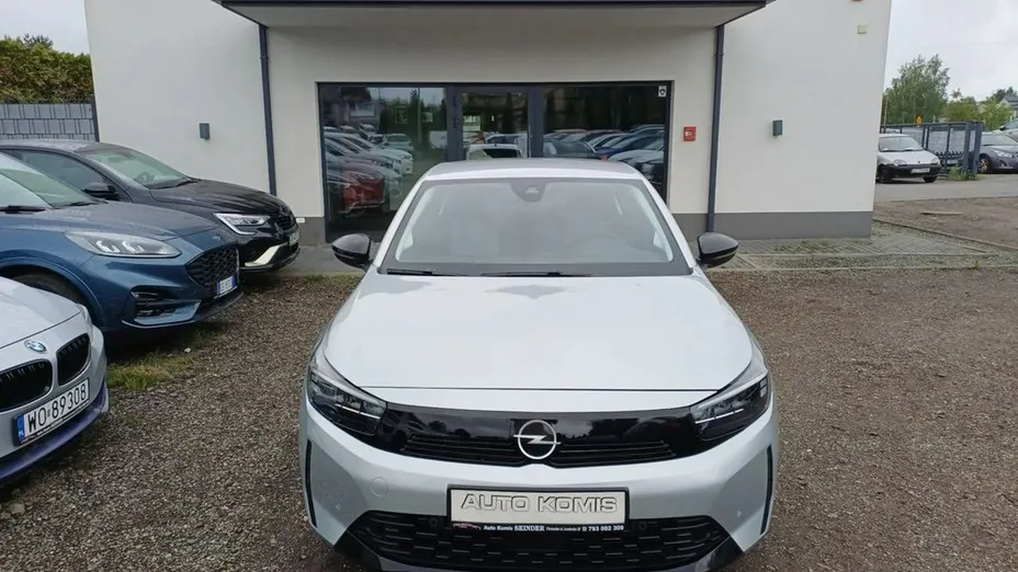 OPEL Corsa -