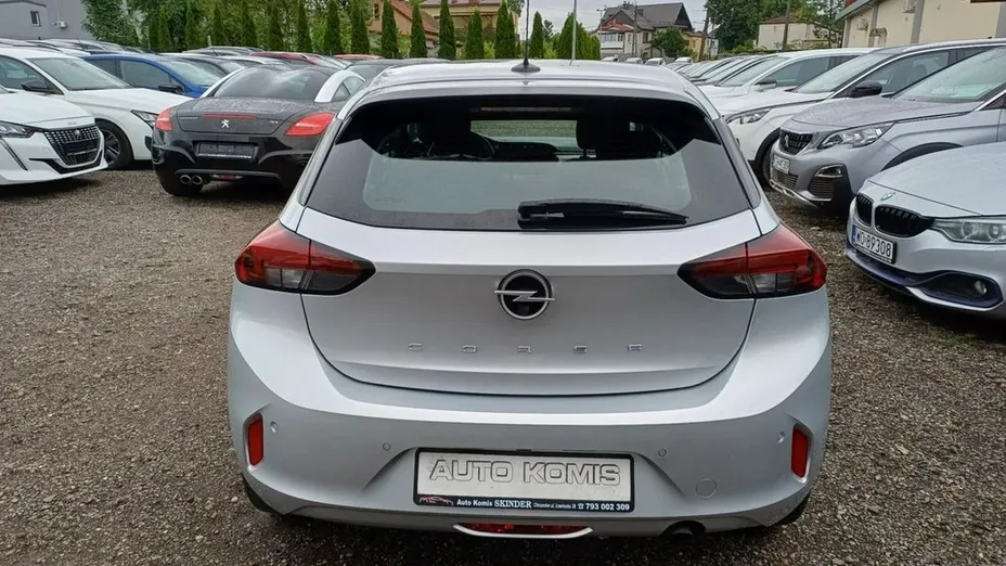 OPEL Corsa -