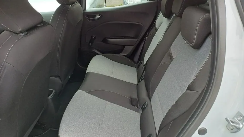 RENAULT Clio -