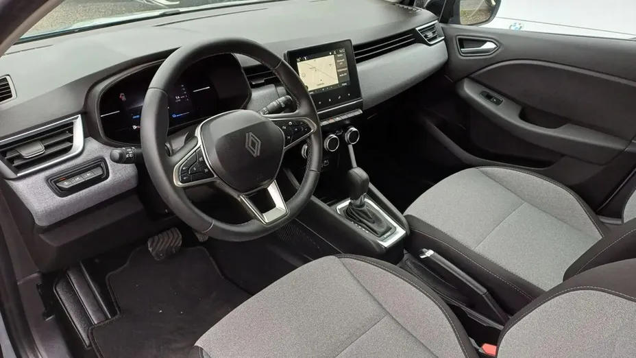 RENAULT Clio -