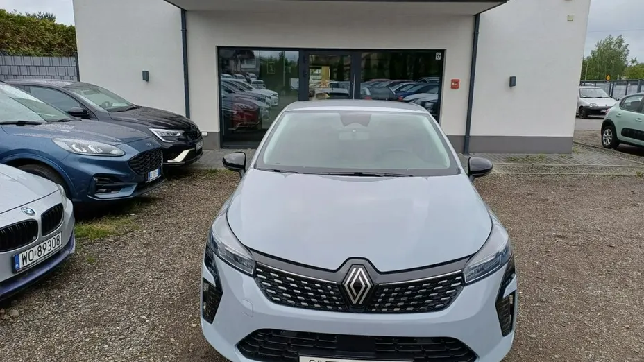 RENAULT Clio -