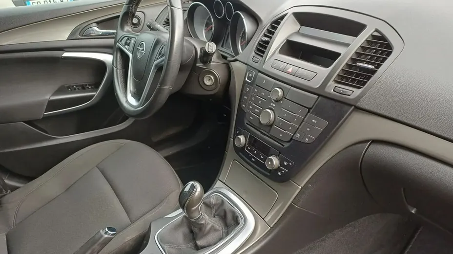 OPEL Insignia -