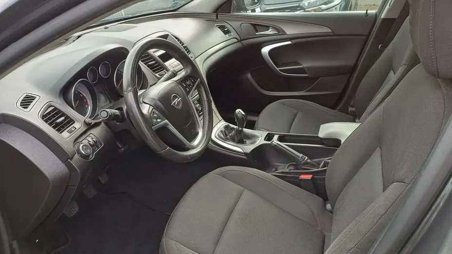 OPEL Insignia -