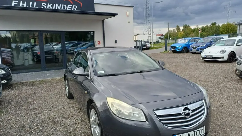 OPEL Insignia -
