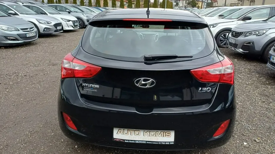 HYUNDAI i30 -