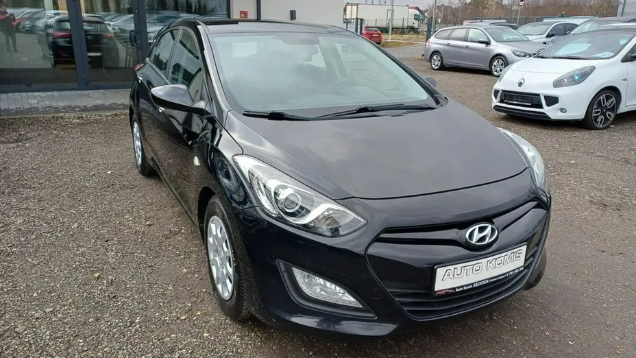 HYUNDAI i30 -