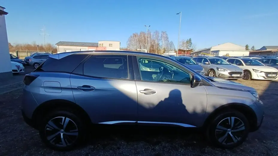 PEUGEOT 3008 -