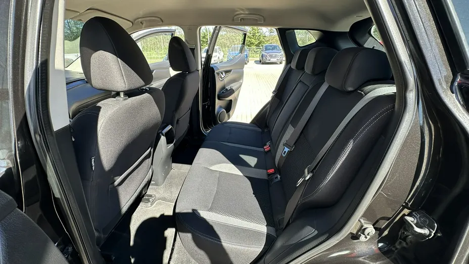 NISSAN Qashqai -